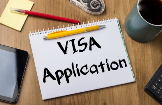 nộp hồ sơ xin visa