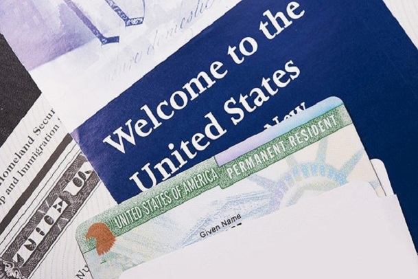 Bảo lãnh vợ sang Mỹ bằng thẻ xanh mất bao lâu?